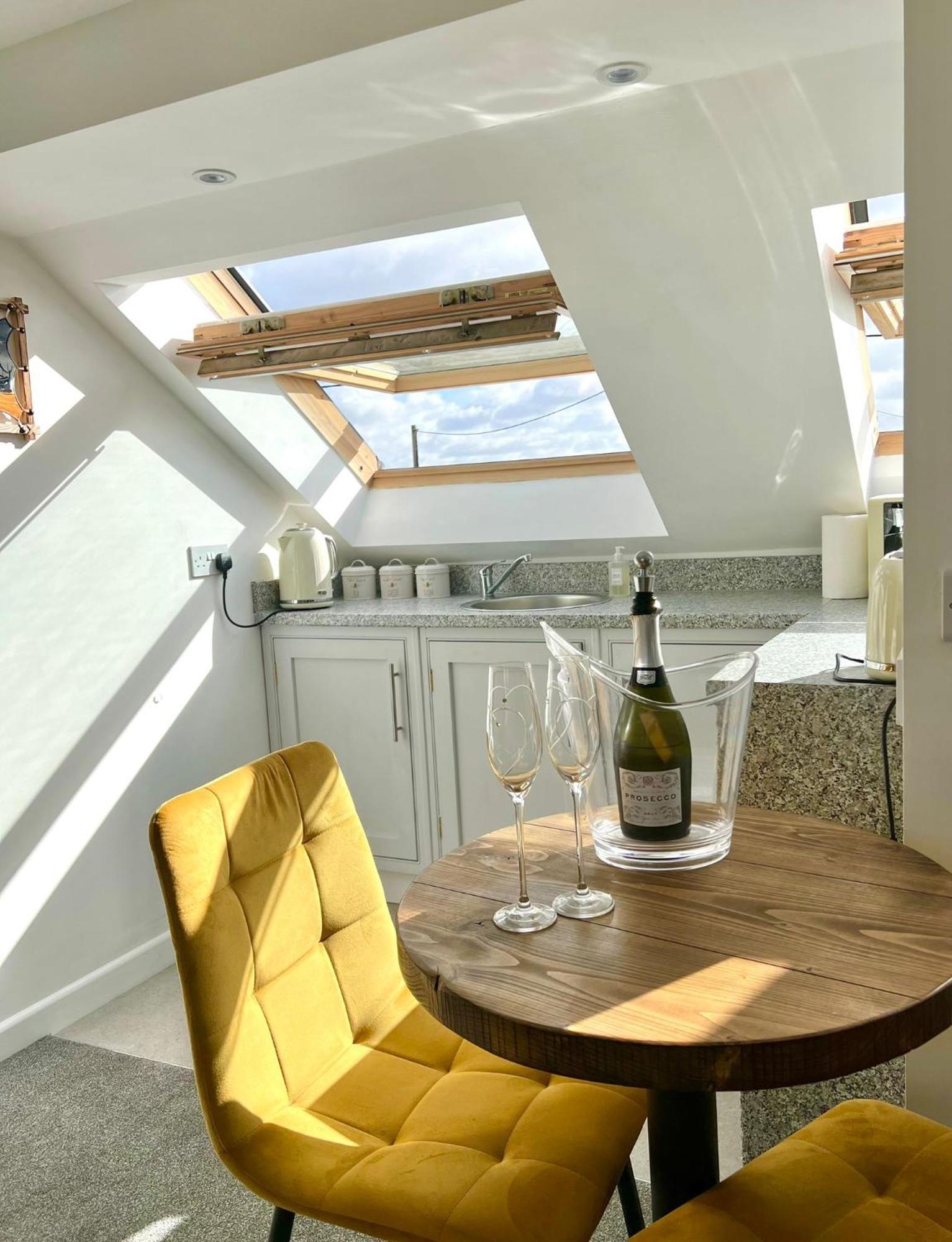 Seascape - Stylish Modern Apartment بارتون أون سي المظهر الخارجي الصورة